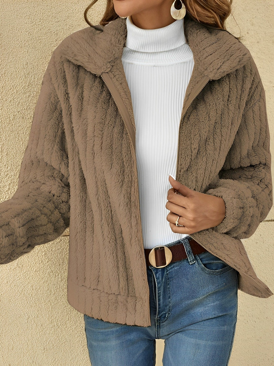 Veste Zippée en Maille Torsadée | Grand Col Châle Enveloppante – Taupe #couleur_taupe