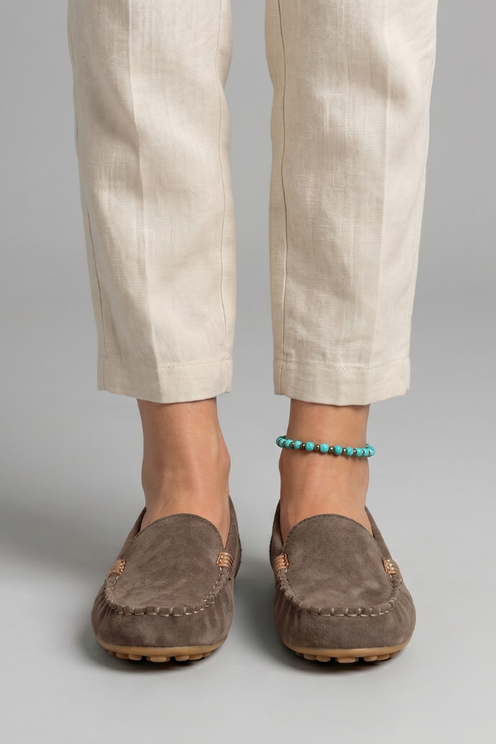 Mocassin Daim Femme | Semelle Souple et Coupe Classique in Gris#couleur_gris