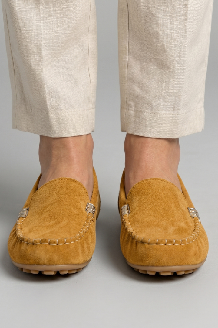 Mocassin Daim Femme | Semelle Souple et Coupe Classique in Jaune#couleur_jaune