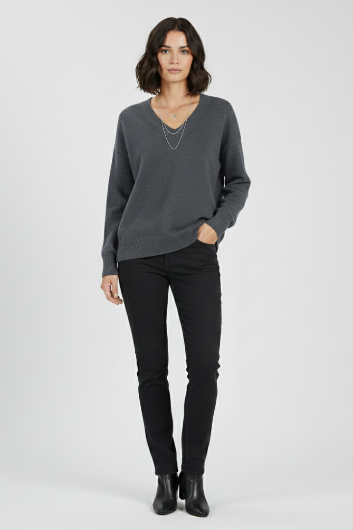 Pull Col V Femme Uni | Maille Fine et Coupe Droite – Gris foncé#couleur_gris-fonc