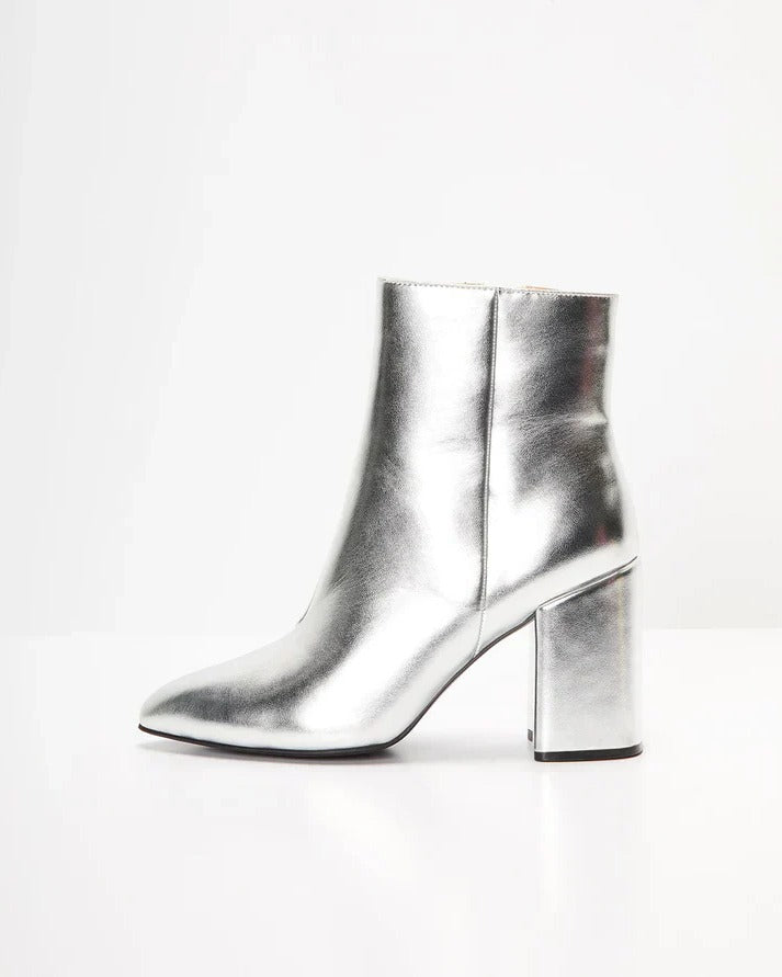 Boots Femme Tendance Métallisées | Talon Bloc et Finition Argent in Argenté#couleur_argent