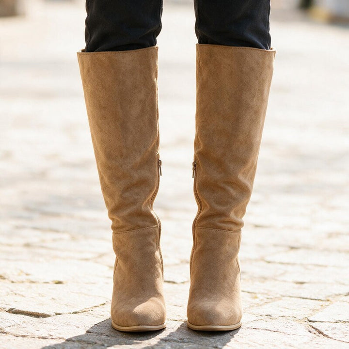 Bottes Femme en Daim Tige Haute | Talon Bloc Élégante – Beige #couleur_beige