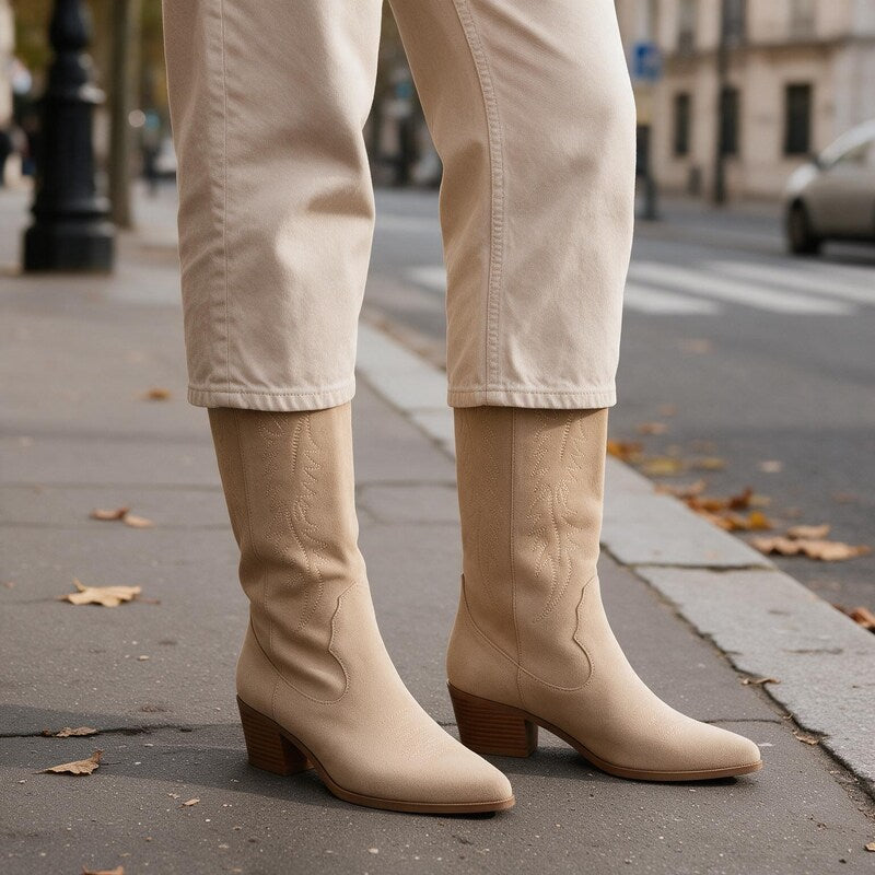 Bottes Western Femme Hautes | Broderies et Bout Pointu in Beige#couleur_beige