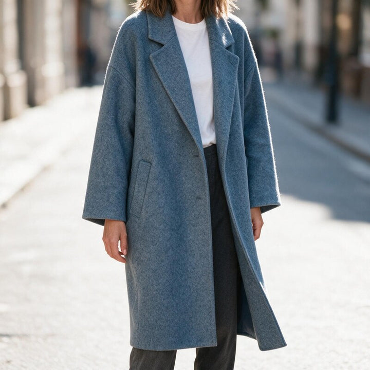 Manteau Long Femme à Large Revers | Silhouette Intemporelle – Bleu clair #couleur_bleu-clair