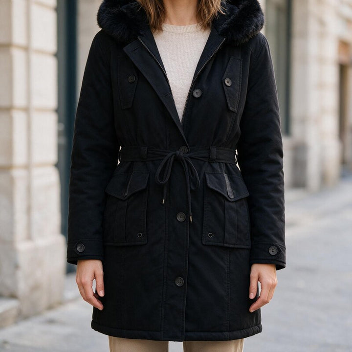 Parka Femme Capuche Fourrure | Coupe Chaude Hiver Élégante in Noir#couleur_noir