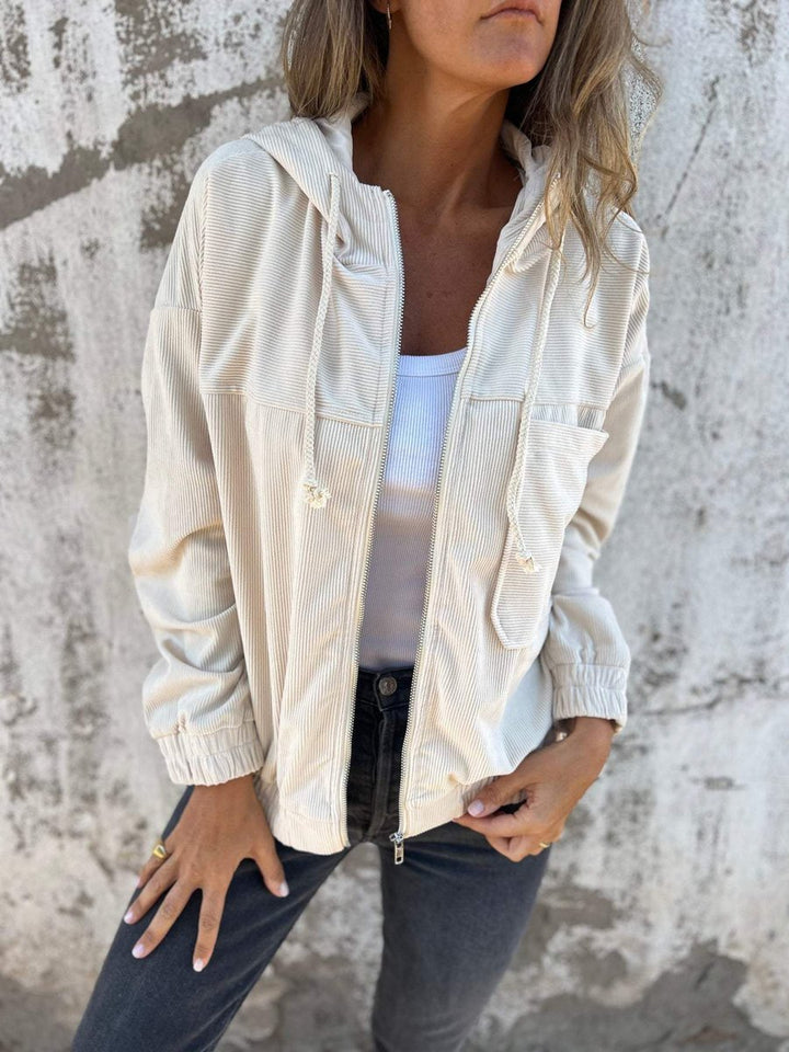 Doudoune Matelassée Velours Côtelé | Capuche Zippée Oversize Chic in Blanc#couleur_blanc