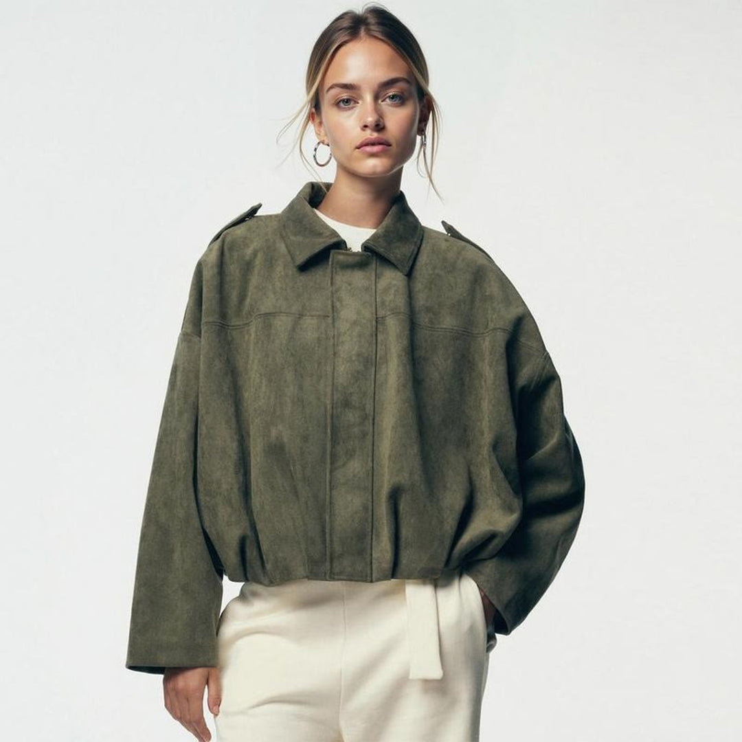 Bomber Femme Vintage Aspect Daim | Coupe Oversize et Trois Tons in Vert olive#couleur_vert-olive